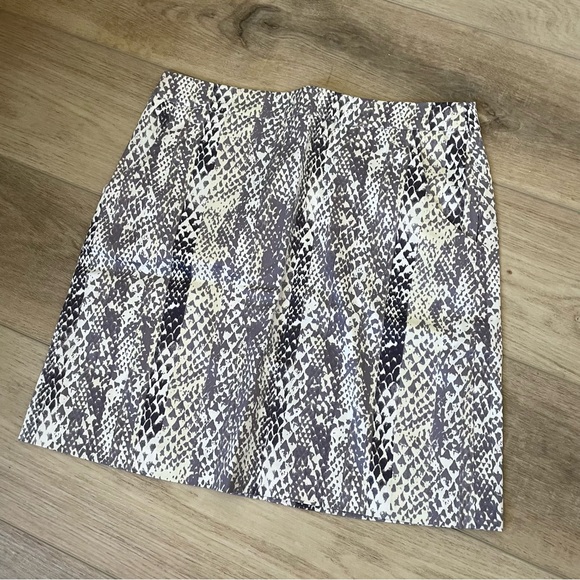 Snake Print Skirt w Pockets - Picture 11 of 14